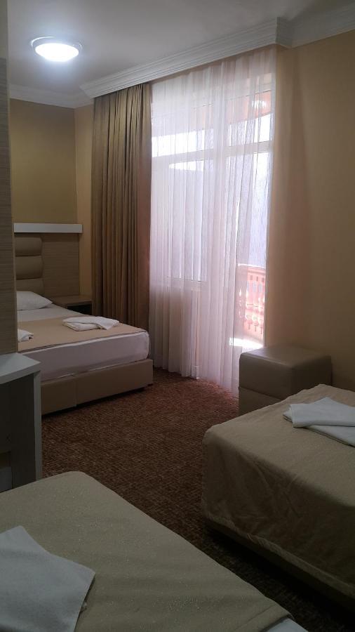 Hotel Genatsvale Батуми Екстериор снимка