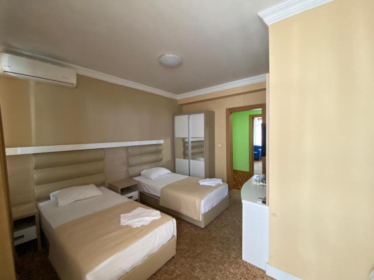 Hotel Genatsvale Батуми Екстериор снимка