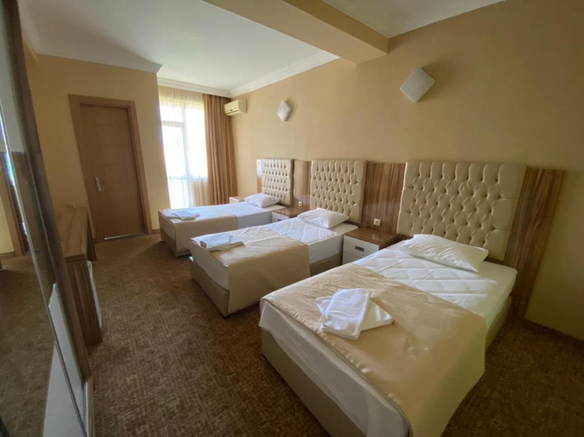 Hotel Genatsvale Батуми Екстериор снимка