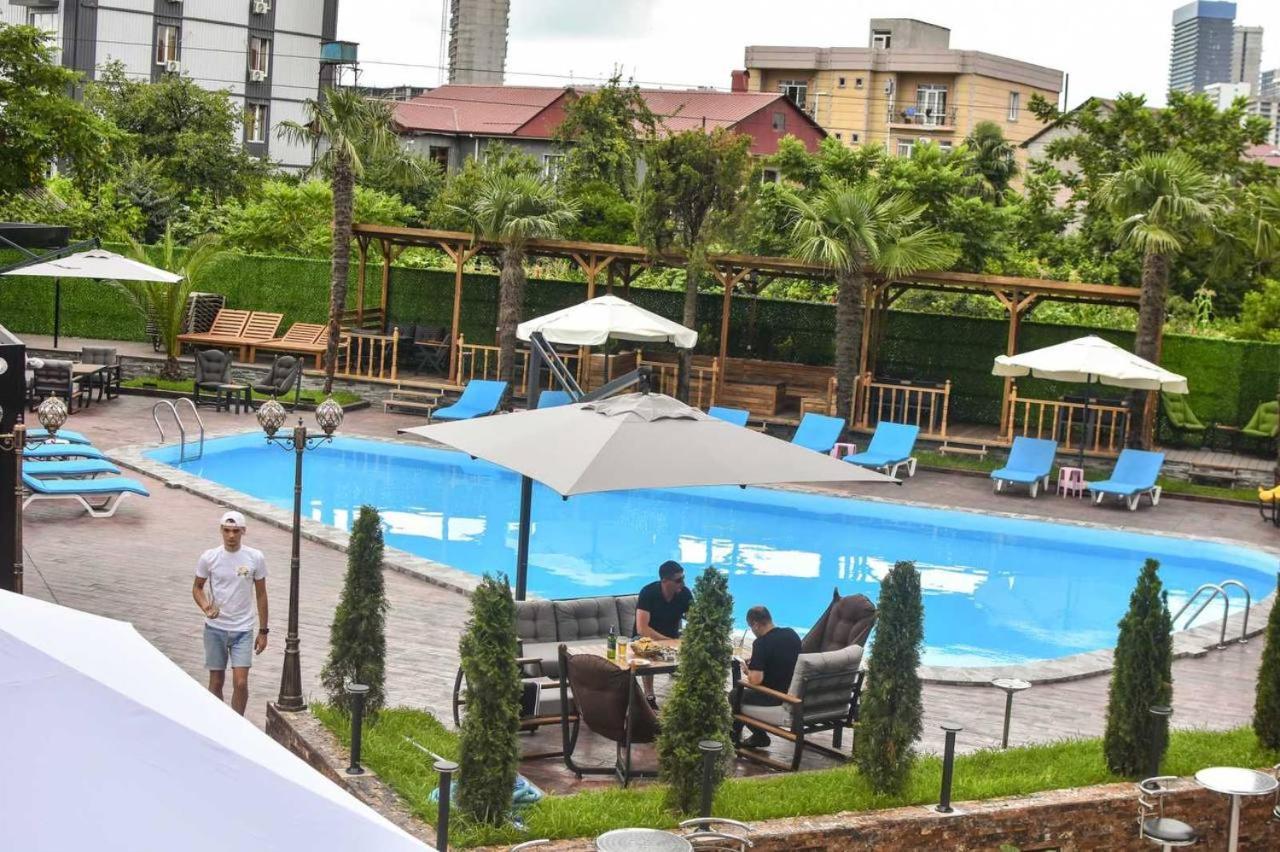 Hotel Genatsvale Батуми Екстериор снимка