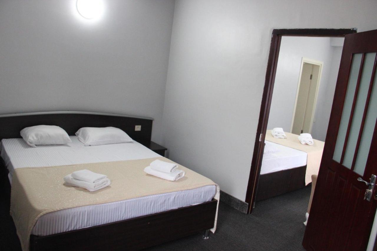 Hotel Genatsvale Батуми Екстериор снимка