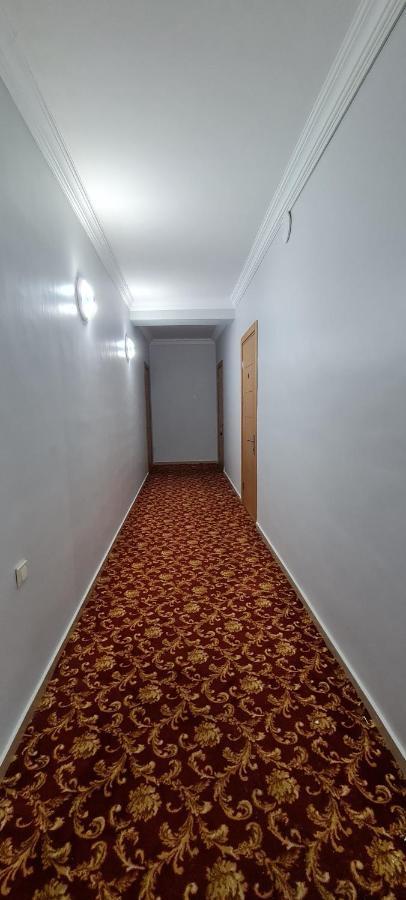 Hotel Genatsvale Батуми Екстериор снимка