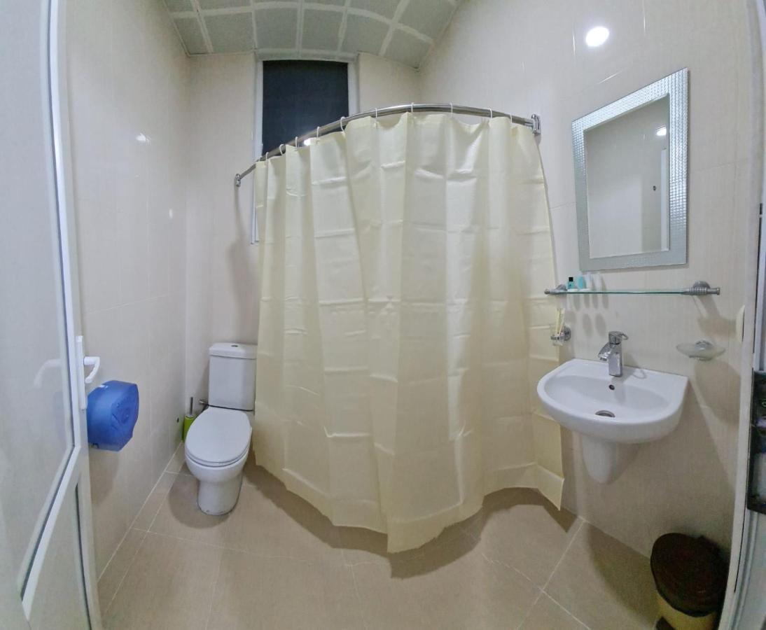 Hotel Genatsvale Батуми Екстериор снимка